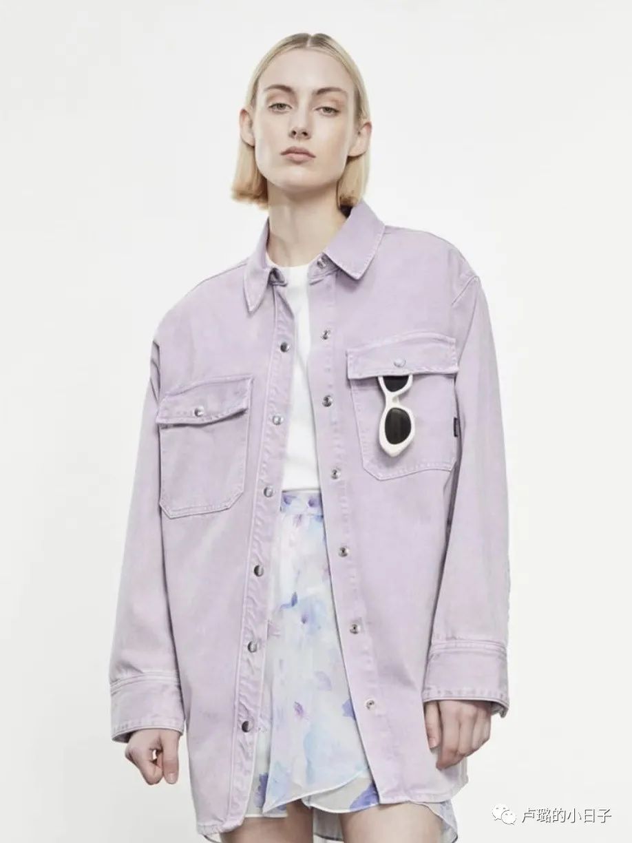 法国女性必买的衣服,真正时髦的巴黎女人到底在穿什么