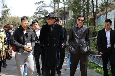 疯狂诈骗500万,疯狂敛财高达80亿骗贷近600亿