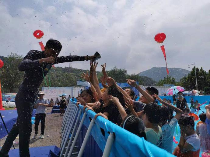 山东蒙山燕峪景区首届电音泼水节嗨爆启幕