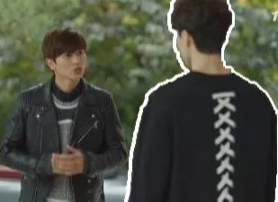 李栋旭穿绿色卫衣,李栋旭不老容颜