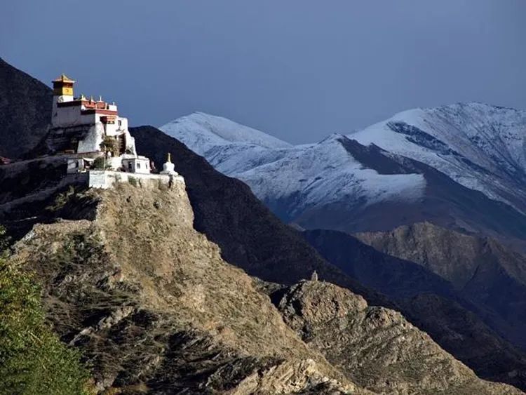 怎么可以使照片的各个色彩更鲜艳,让照片局部色彩艳丽又不失真