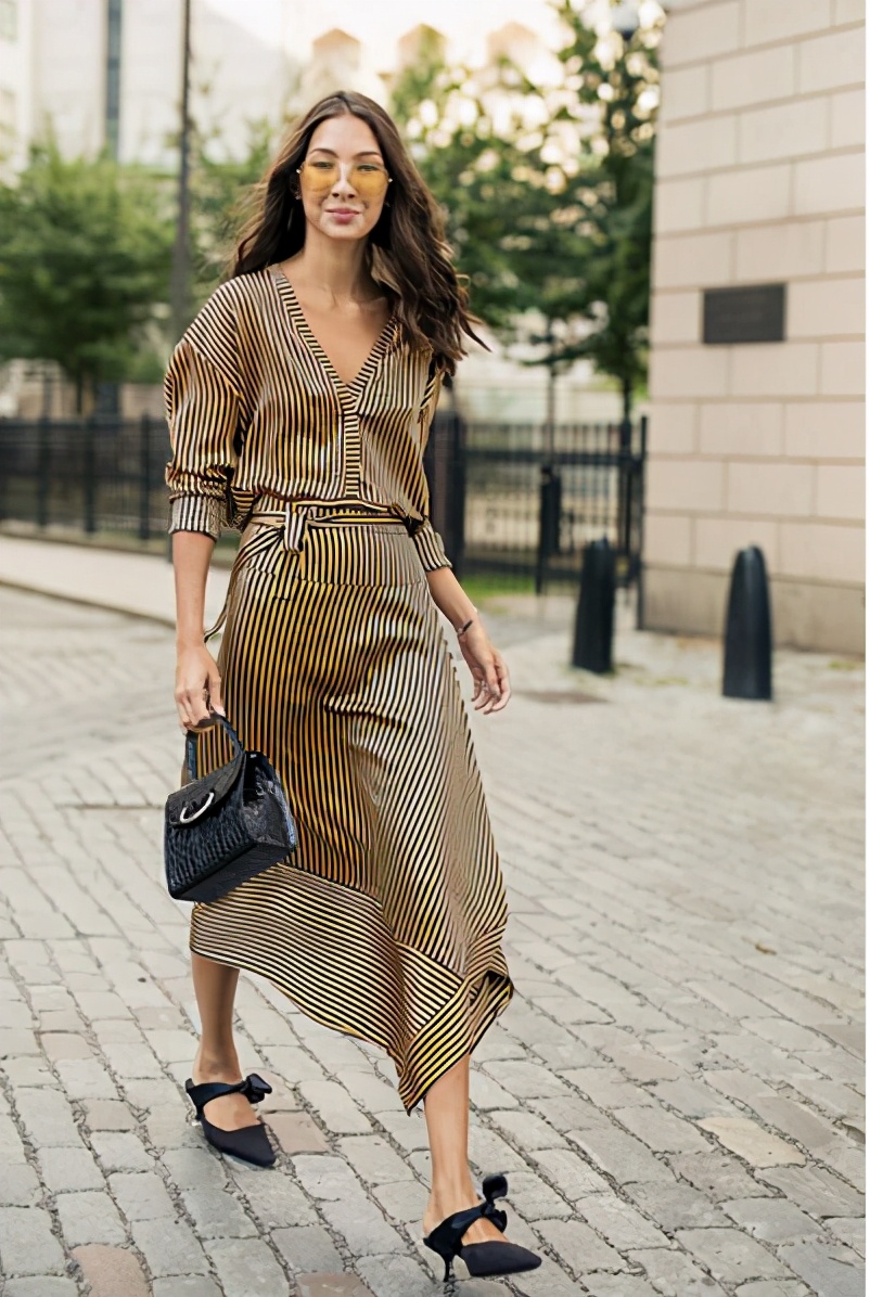 每个女人都应该知道的40种裙子