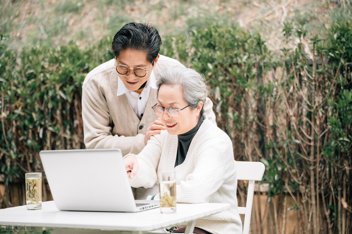 65岁老人5万元如何理财,老人10万元的最佳理财方法