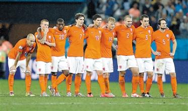 送给大家一首歌，名叫《梅西》，你能跟着哼起来：勇者无惧与无奈