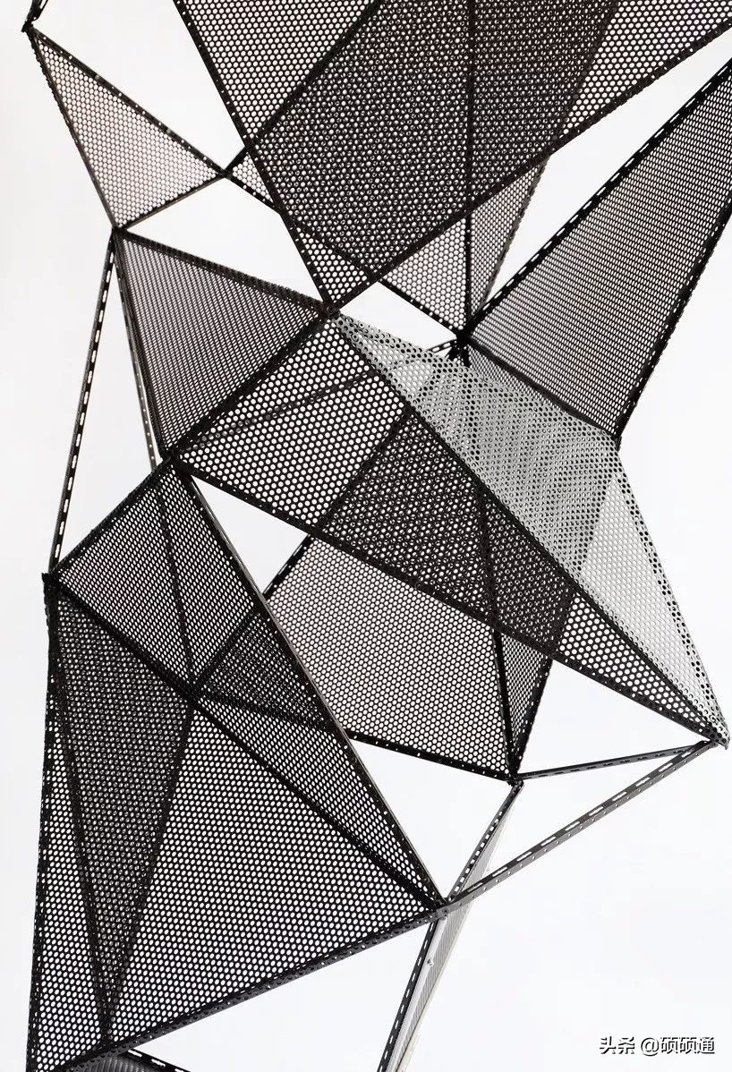 有创意的装置艺术作品图片,有创意的装置艺术作品