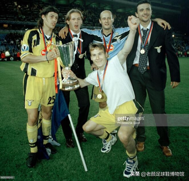 真不比齐达内差，捷克铁人也曾在欧洲优胜者杯决赛天外飞仙制胜