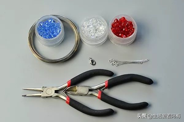 各种珠子串手链的教程,价值不菲的手链