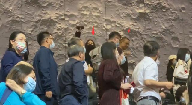 汪峰和章子怡一家五口团聚,章子怡出镜汪峰电影谈夫妻之道