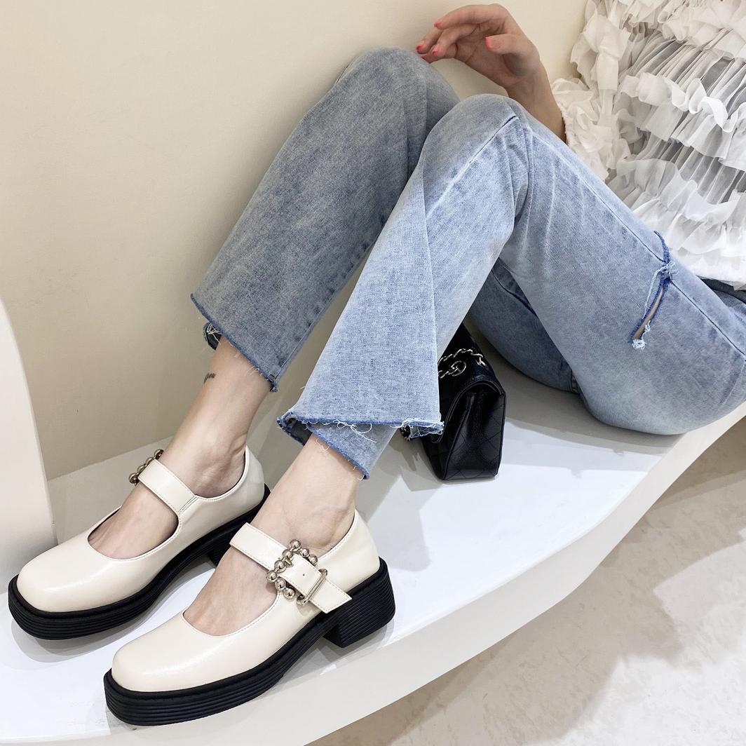 早春这3双仙女鞋火了好看又高级,入秋了想要舒适不累还百搭的鞋