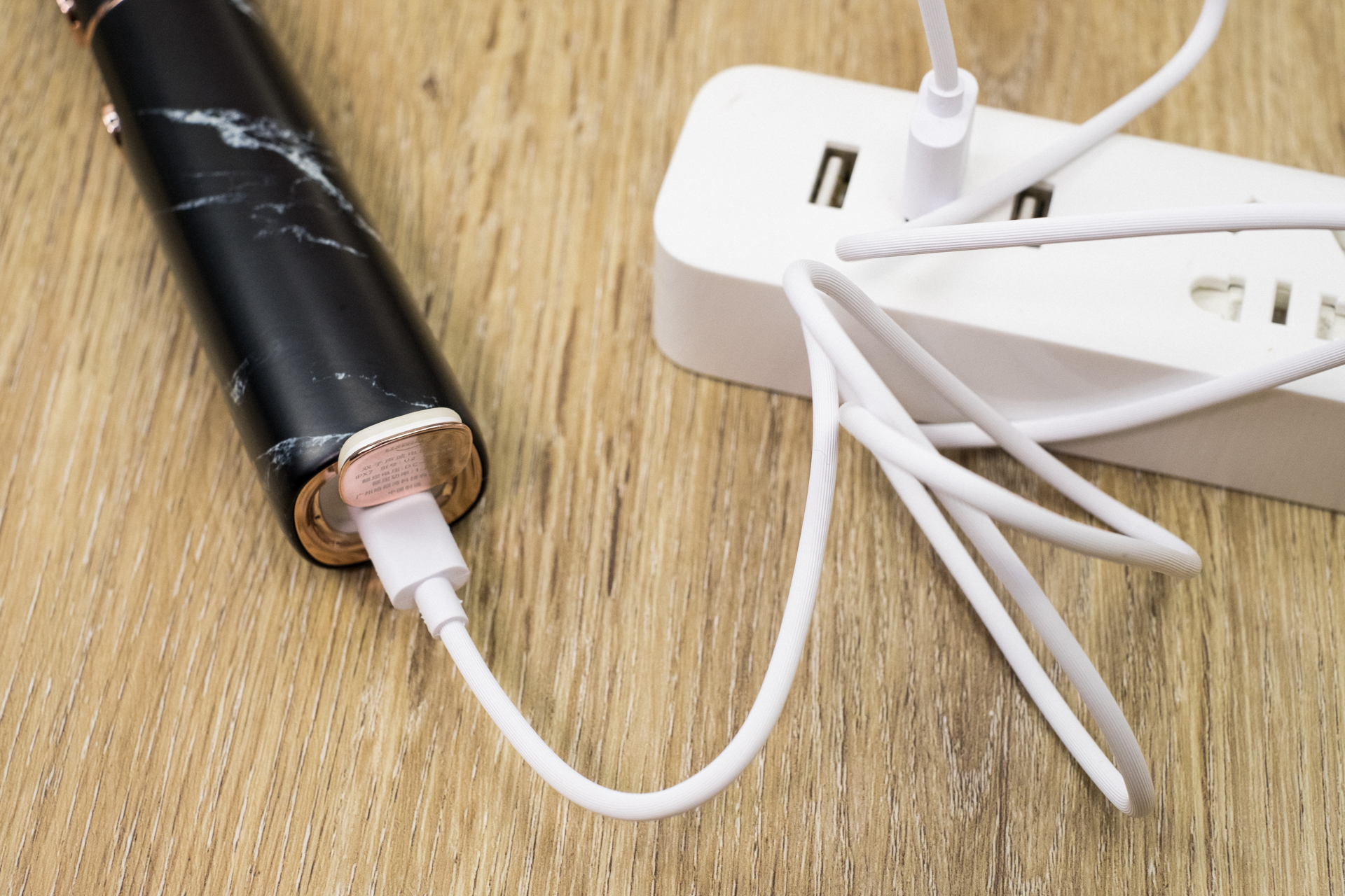 电动牙刷水里震动效果,电动牙刷刷牙的正确方法3d演示