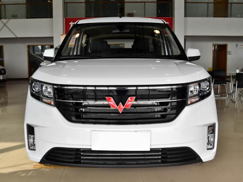 五菱宏光plus能合法拉货吗,五菱宏光plus高配能拉货吗