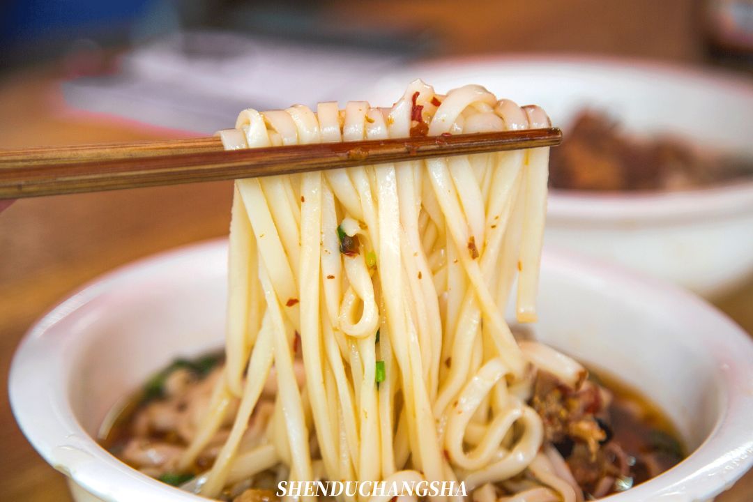 来长沙必打卡的美食一条街,长沙藏在小巷里的高质量美食