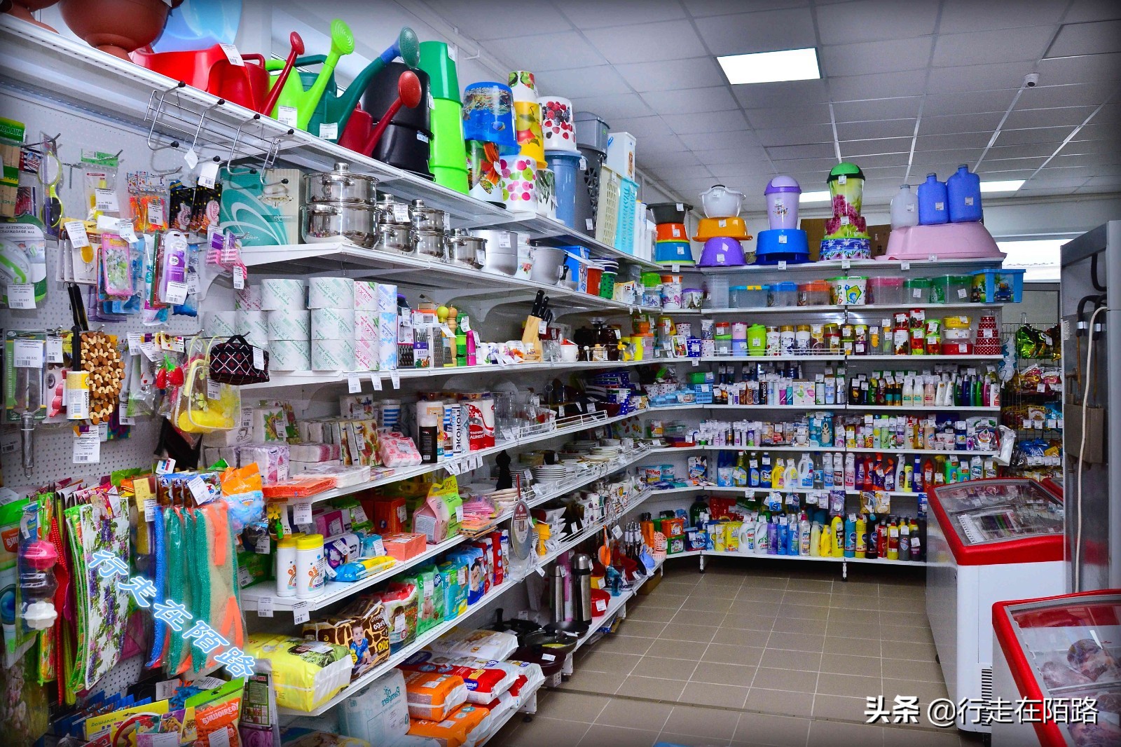 俄罗斯人均收入为什么那么低,俄罗斯真实的工资和物价