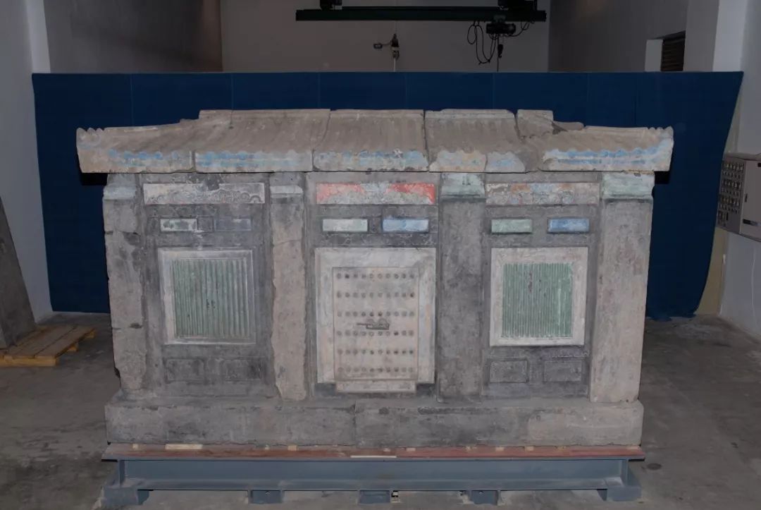 午夜时分，西安长安区一村子的古墓里突然发出一声巨响！而墓主人竟然是唐玄宗曾经最宠爱的女人，不是杨玉环