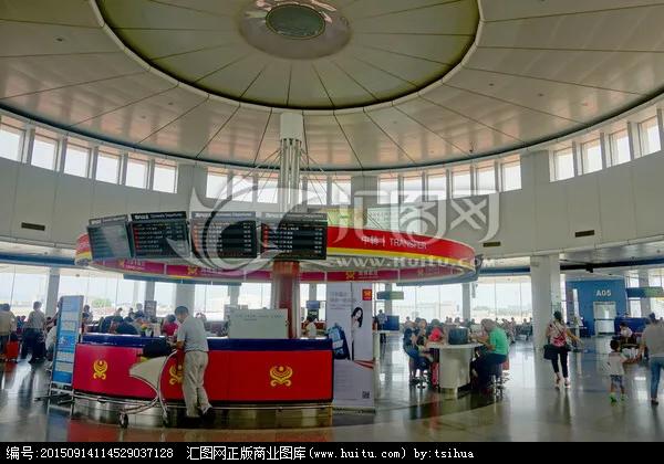 快闪我和我的祖国北京机场完整版,我和我的祖国在北京机场演唱视频