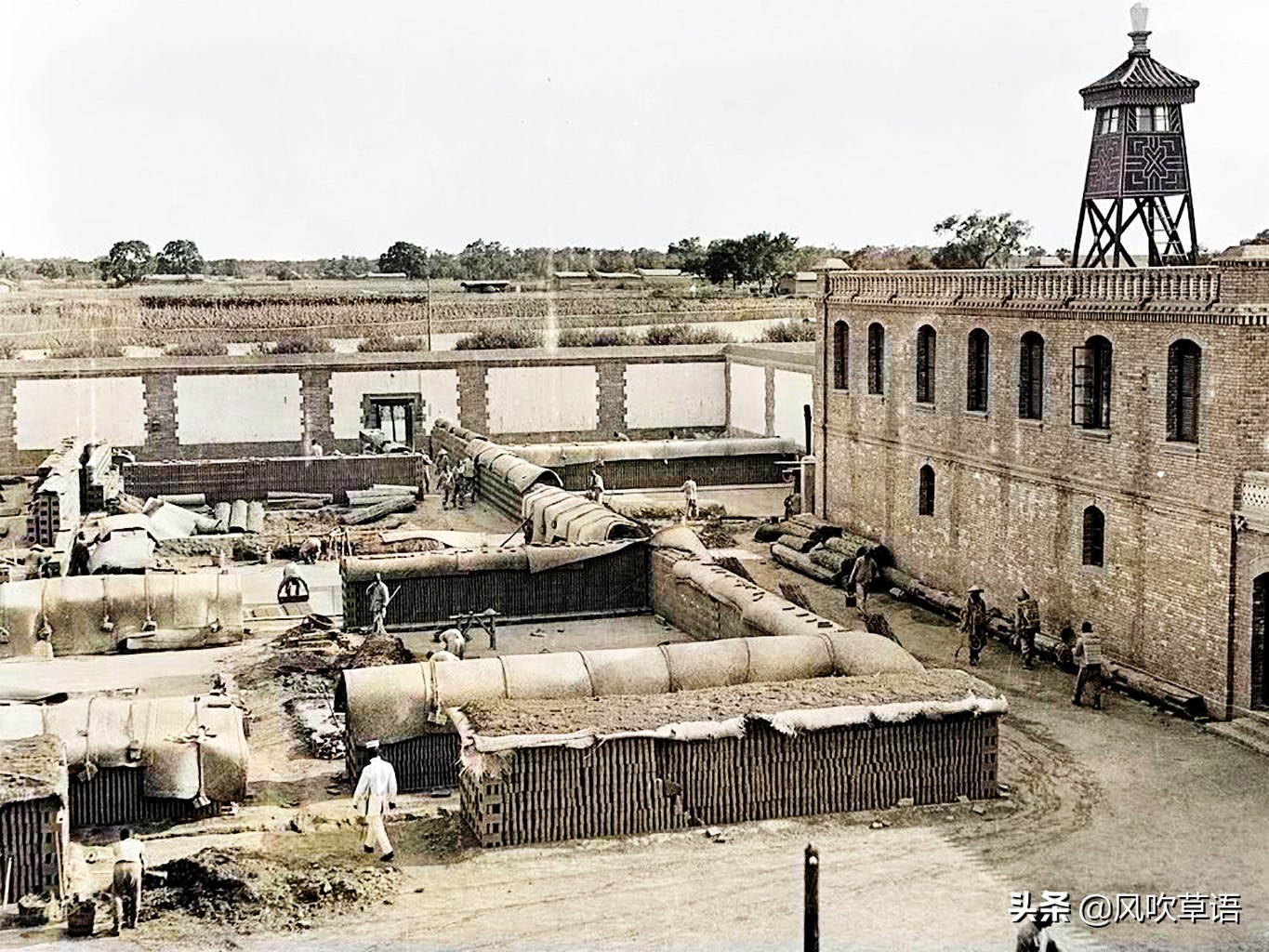 1919年的北京监狱，绞刑架阴森恐怖，囚犯并非面目狰狞