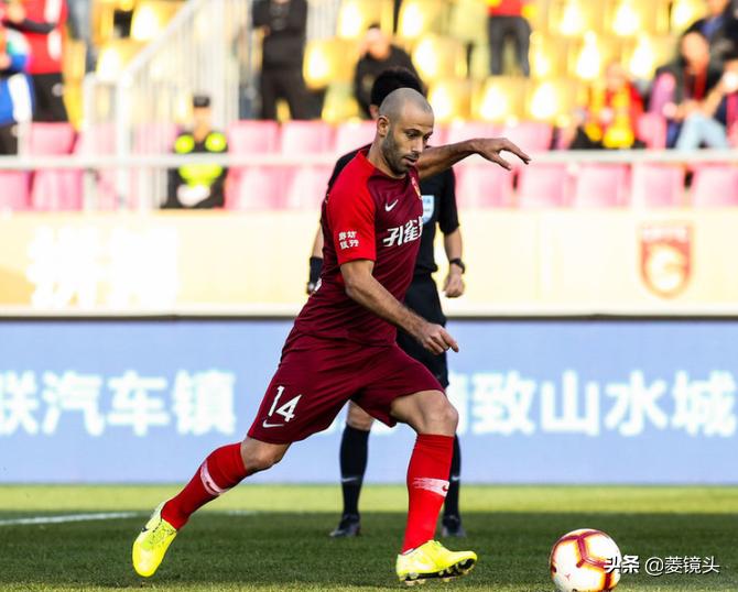 富力争议点球绝杀,富力上演惊天逆转