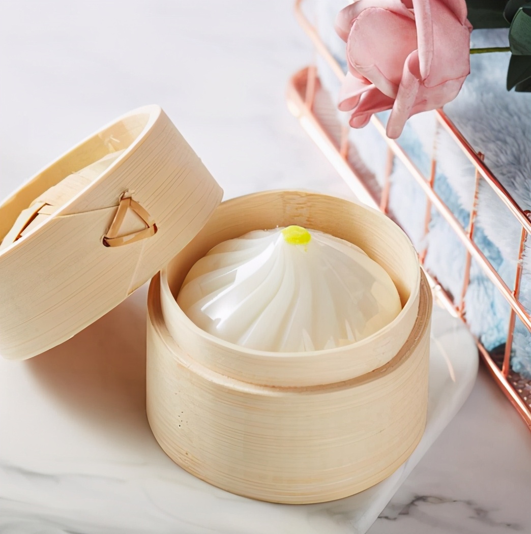 心仪的女孩过生日送什么礼物合适,怎么给女朋友选礼物能让她想着我