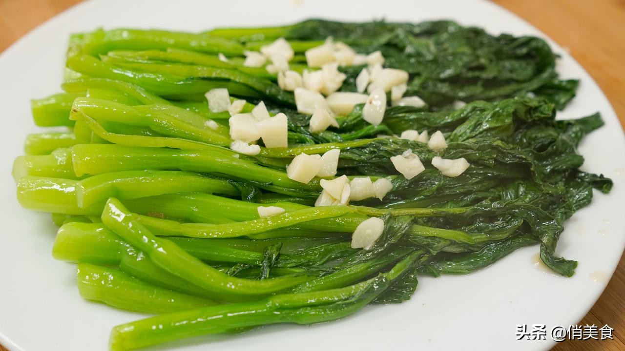 广东菜心上桌的正确方式,菜心怎么做好吃又简单