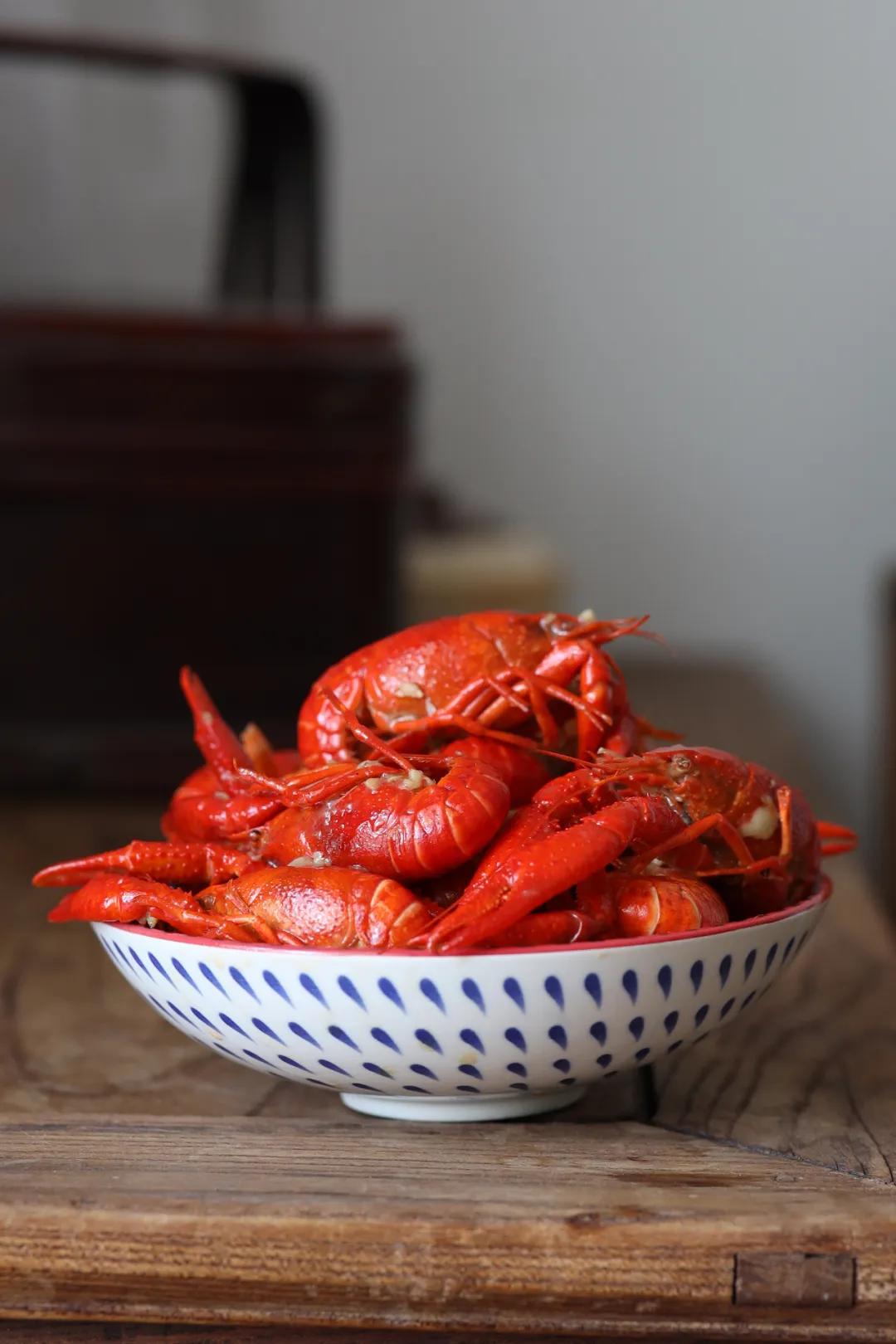 卖1百多亿的网红,卖一百多万商品的网红能赚多少钱