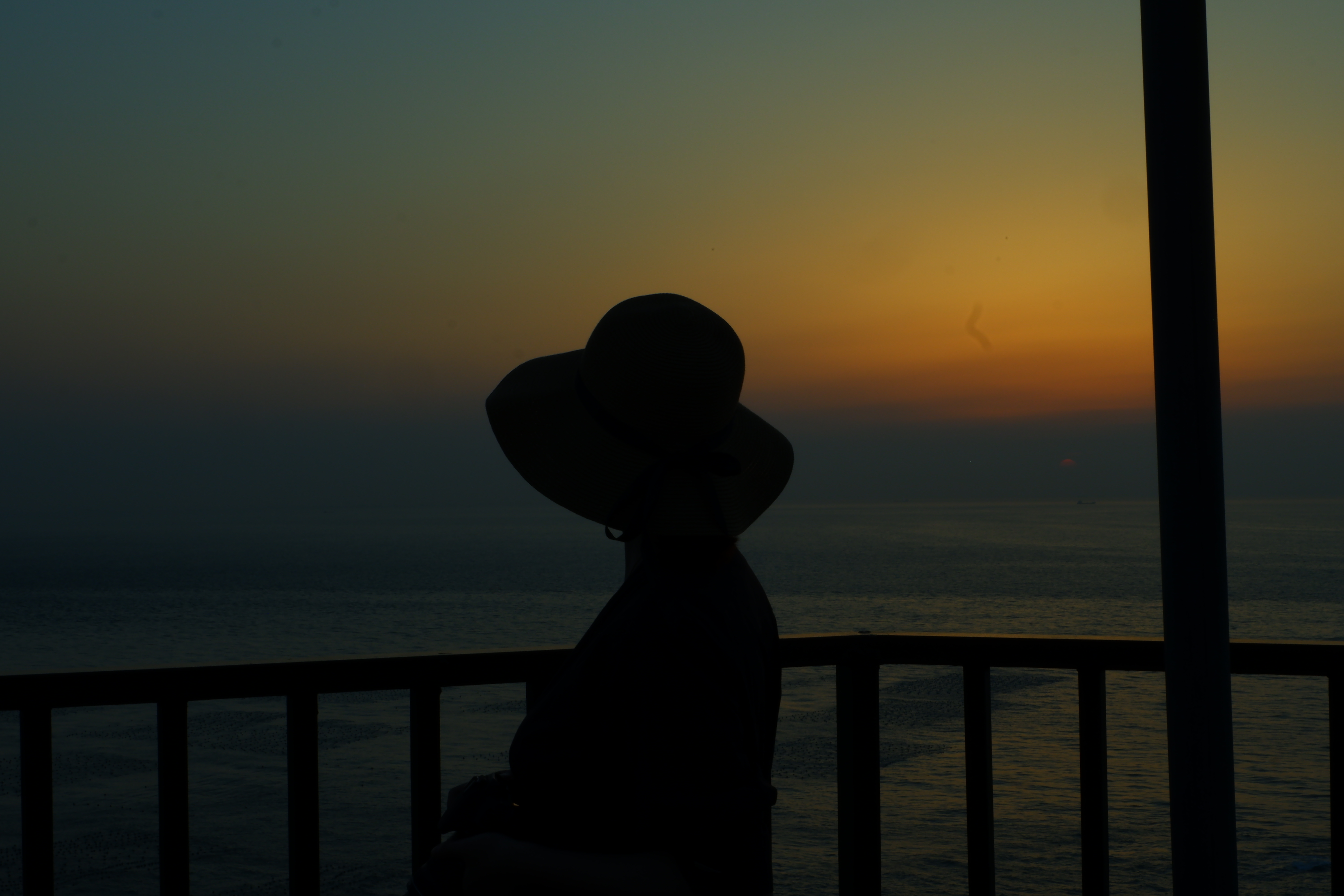 圣托里尼最美荧光海 (圣托里尼荧光海)