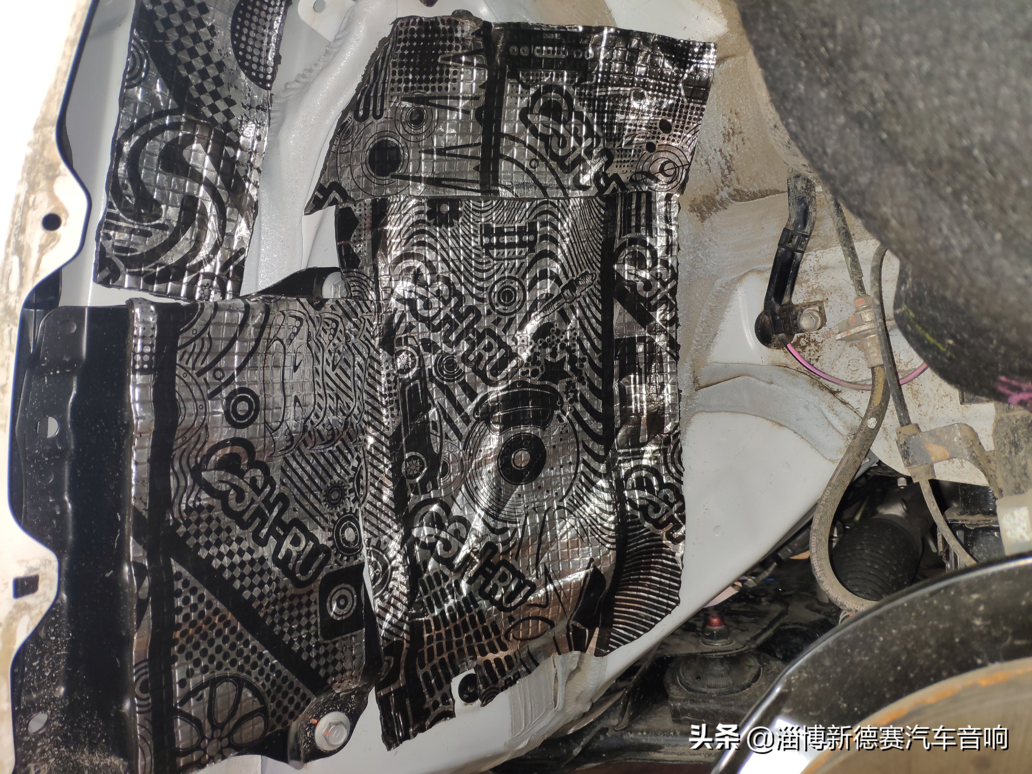 丰田卡罗拉高音喇叭坏了怎么办,卡罗拉双擎原车喇叭音质