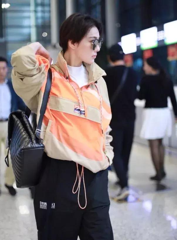 张馨予短发又飒又美,军嫂张馨予短发造型又a又飒