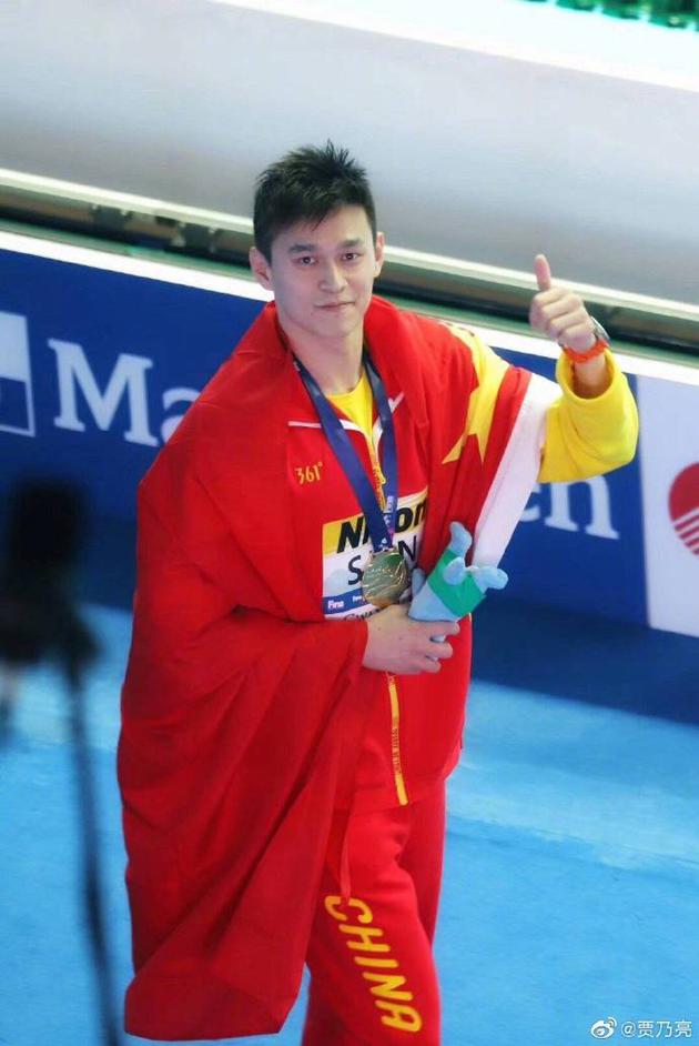 孙杨19年世锦赛夺冠未与谁合影,拒绝和孙杨合影的选手