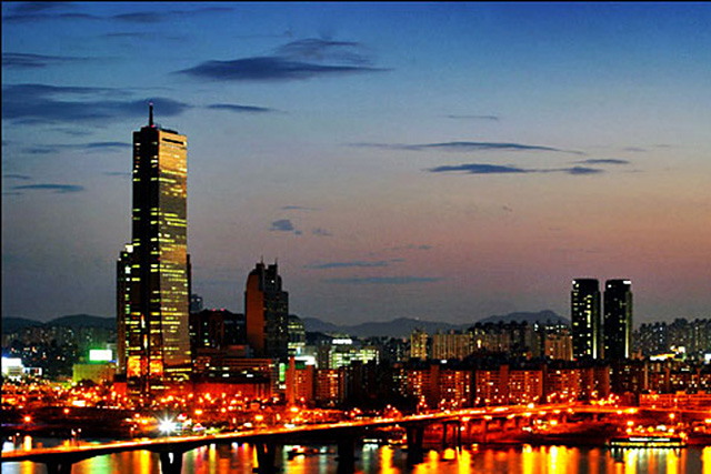 韩国官员酒驾,韩国人醉酒呕吐