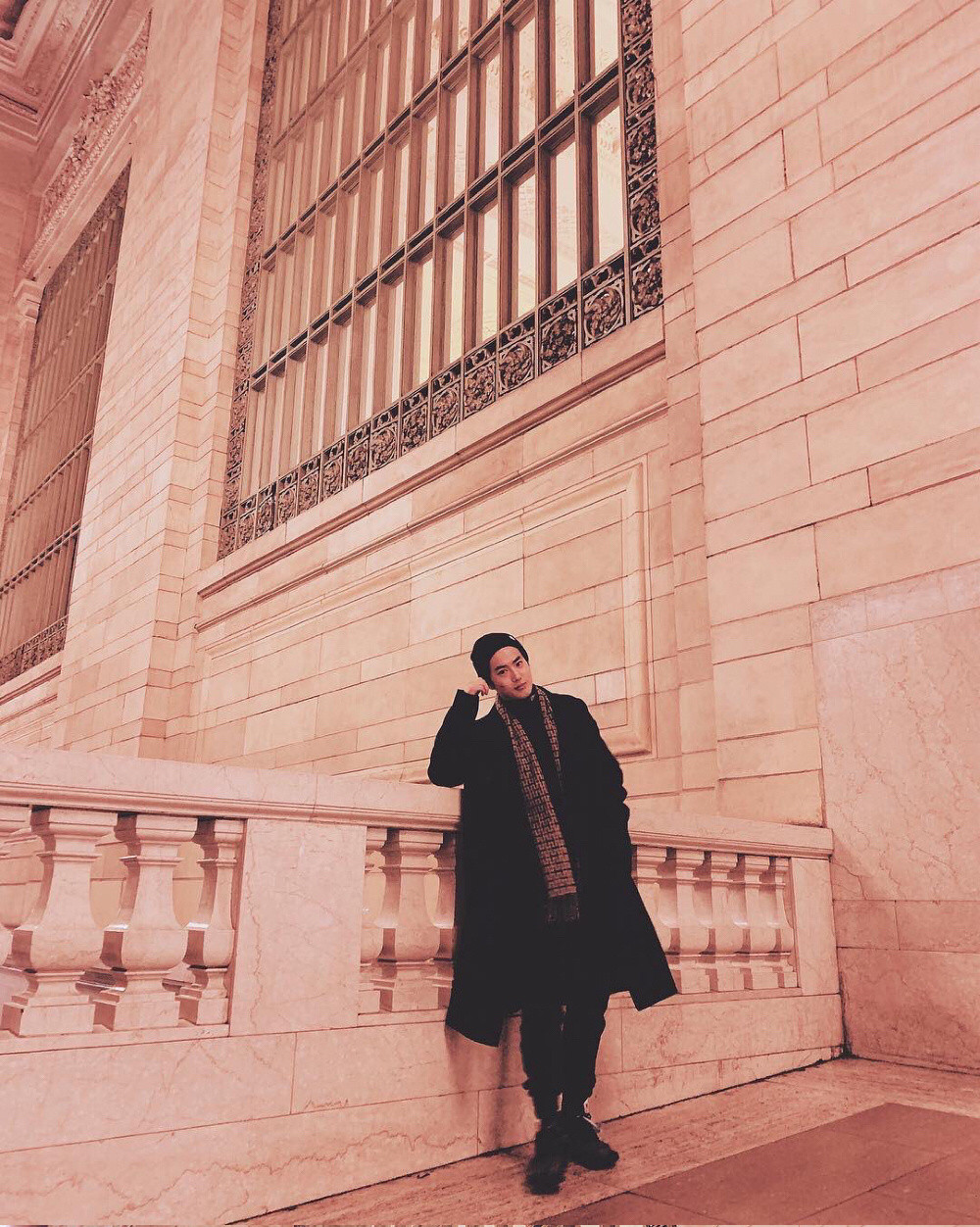 exo队长金俊勉富二代,exo男友风照片金俊勉