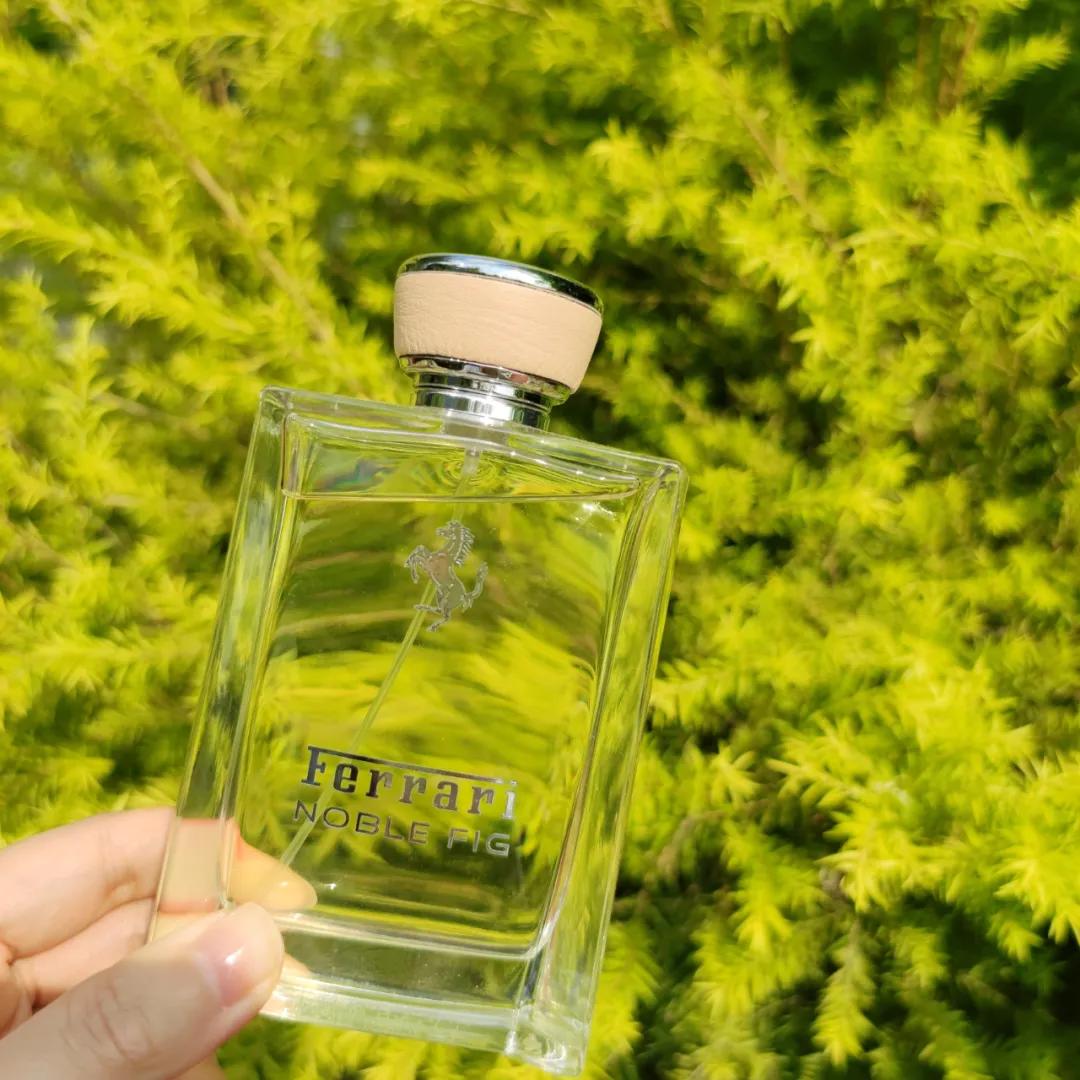 香水学生党推荐平价好闻,平价好闻的男士香水推荐