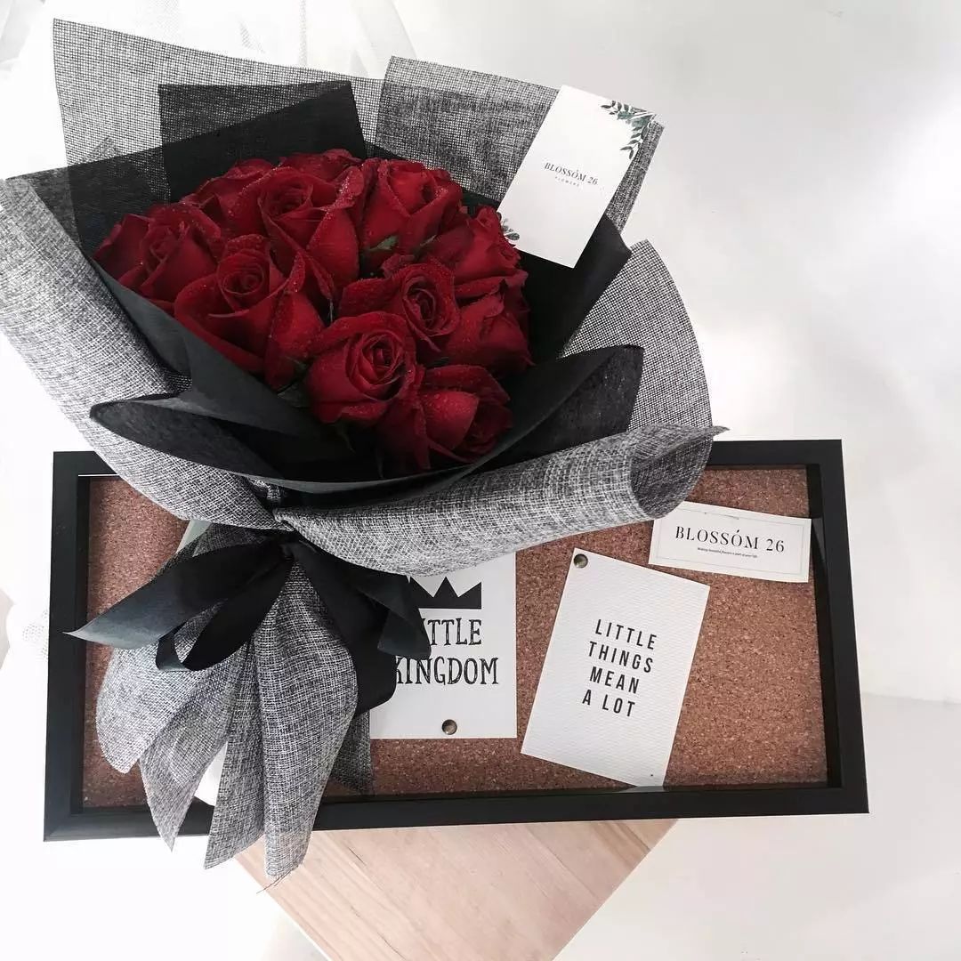 以香槟玫瑰为主的韩式花束,清新柔和治愈系韩式花束