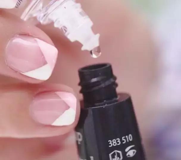 口红折断了最快修复方法,口红断裂自己修复方法