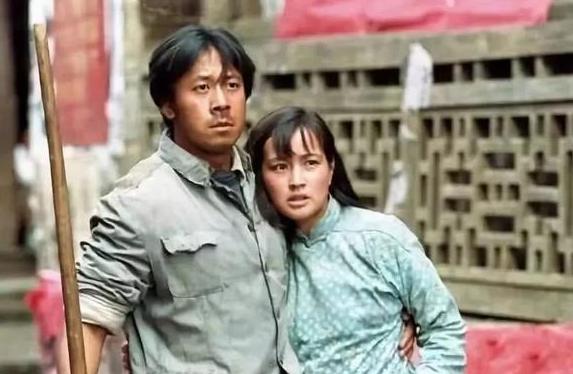 刘晓庆姜文再相聚视频,刘晓庆和陈佩斯开玩笑