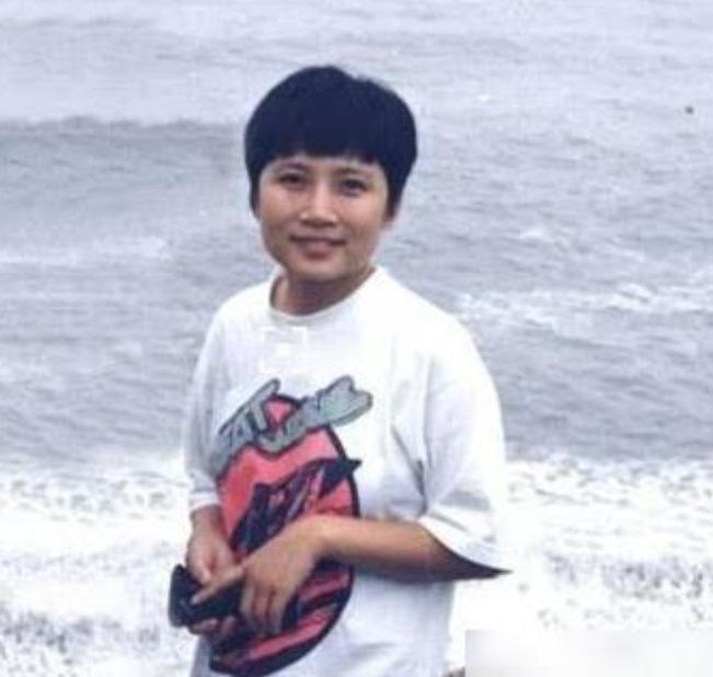 李娜青藏高原为何无人能超越,唱青藏高原的李娜近况如何