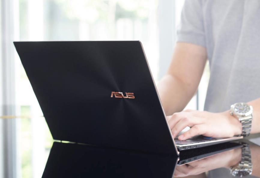 为何现在游戏本大多用AMD锐龙9标压处理器，轻薄本也会用上吗？