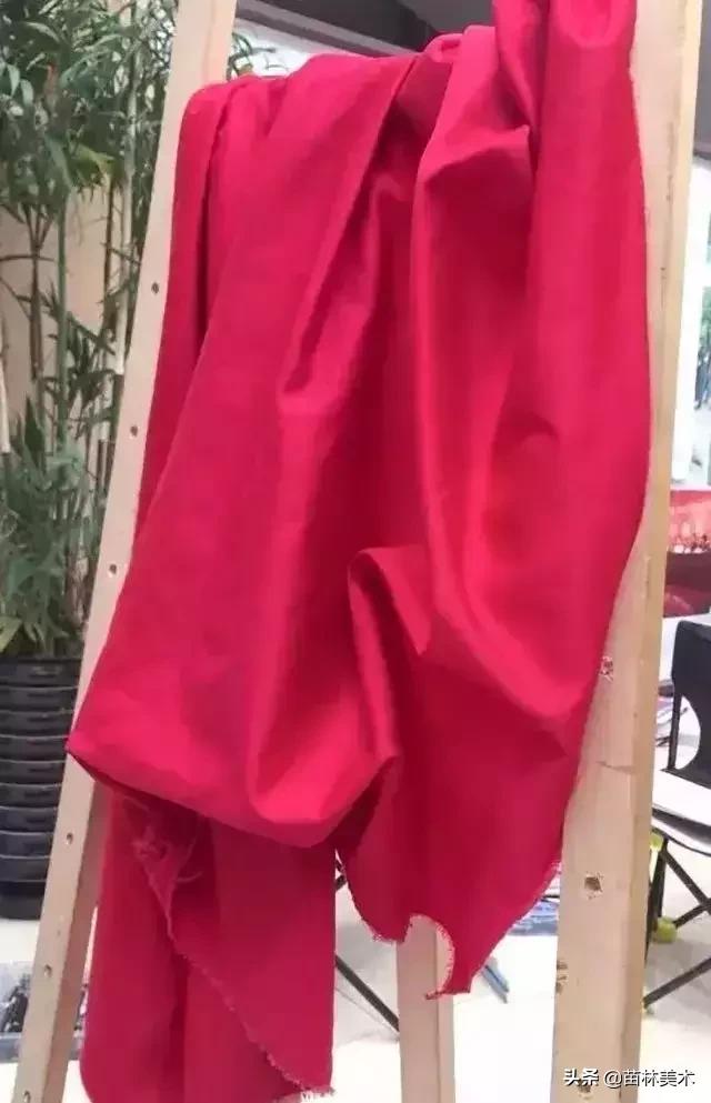 各种衣褶画法,衣褶不会上色