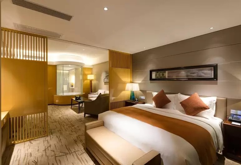 广州日航酒店附近好玩的地方,广州日航酒店是几星级