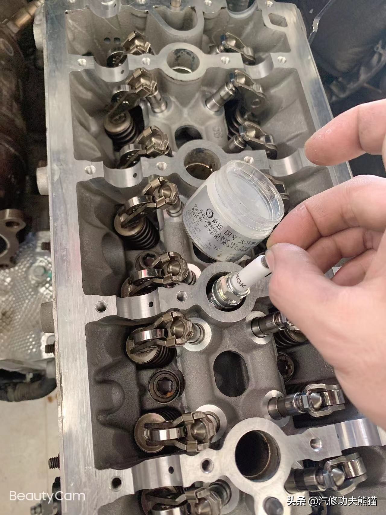 2013款奥迪a4l烧机油怎么解决,奥迪a4l突然全车无电是什么原因