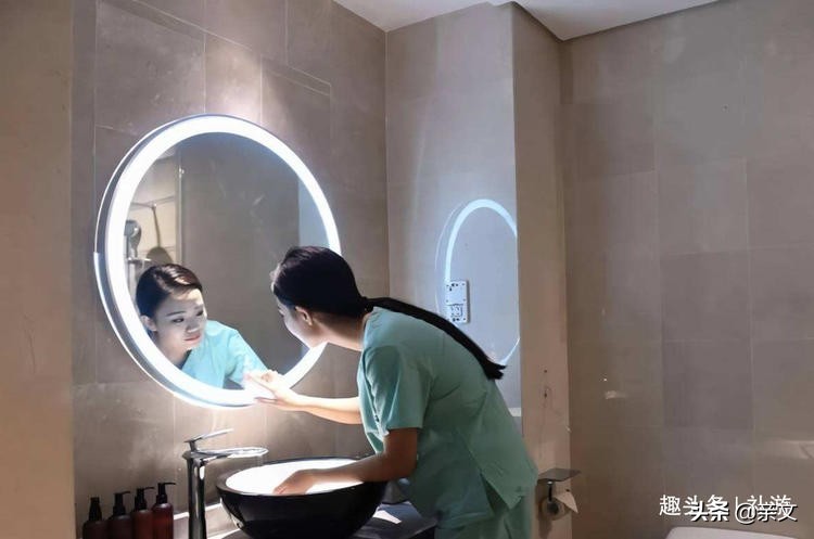 成为凶宅试睡员之后年薪过百万,酒店试睡员到底是个什么样的工作