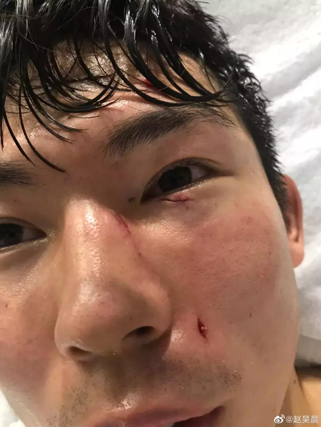 上港杨世元防线,上港后腰杨世元