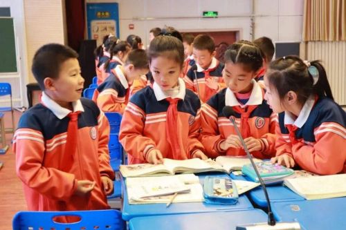 书写新时代教育绚丽篇章,书写新时代校园建设新篇章