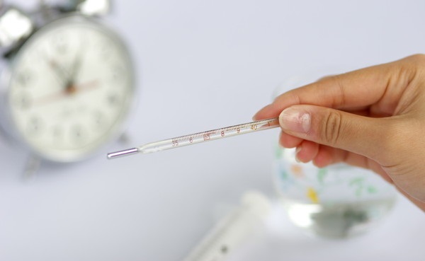 女性排卵期对异性有什么反应,女性排卵期心理有哪些症状表现