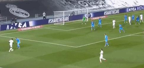 本泽马绝杀梅西,本泽马欧冠进球超越梅西