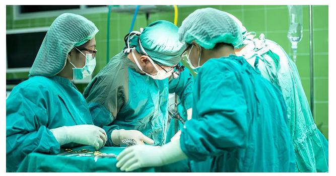 产科医生不愿意剖腹产,剖腹产医生可能把子宫切除吗