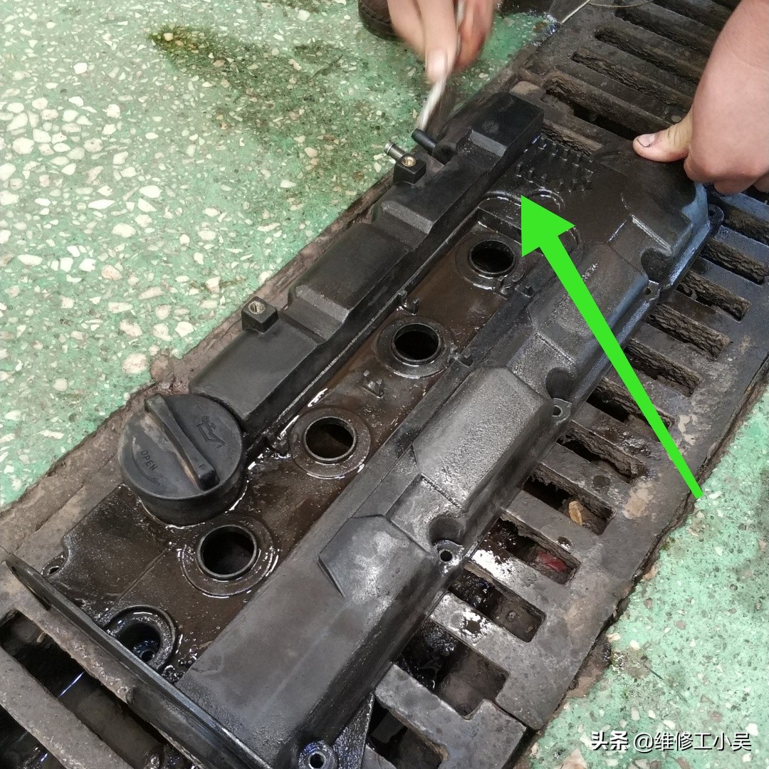 发动机漏油导致的维修问题大吗,漏油发动机质量怎么样