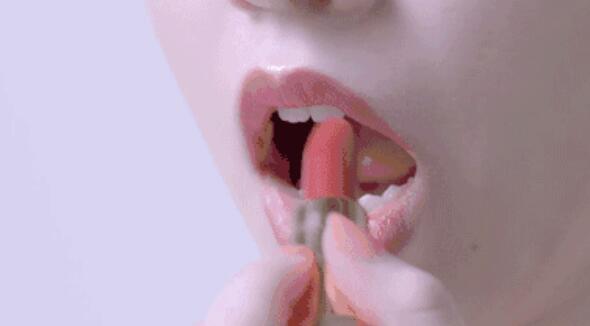 口红掉色怎么办,口红掉色怎么使用才不掉色