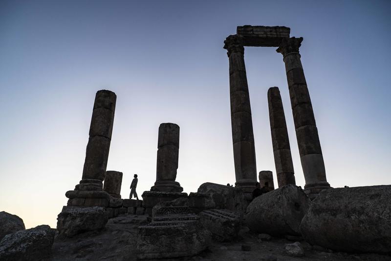 约旦到中国坐飞机需多少小时,约旦到埃及要飞几小时