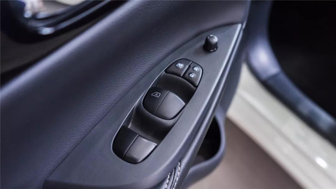 最新款日产骐达的缺点和优点,8万买个16年的日产骐达值得买吗