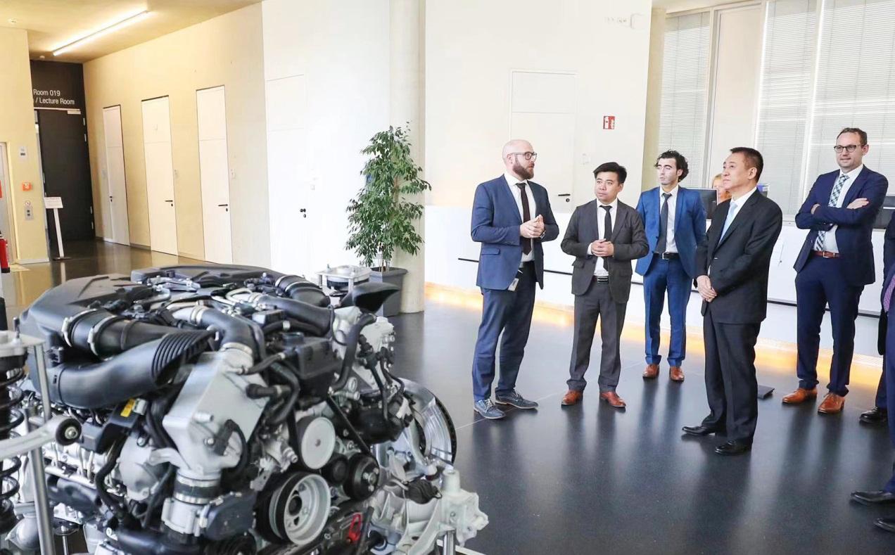 许家印全球顶尖技术,许家印造车再获顶级技术